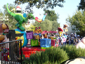 Disney Pixar Play Parade: Animation in Real Life for Kids and Adults