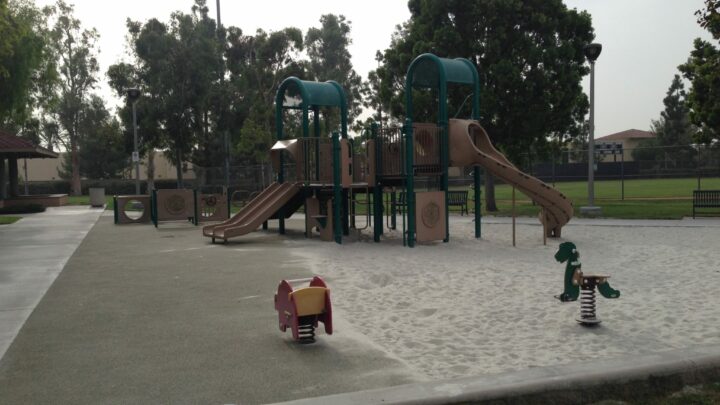 Hicks Canyon Park in Irvine for Play and to Walk Hicks Canyon Trail