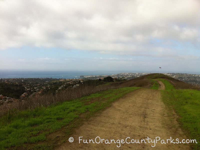 places to go green hills -  flagpole hike