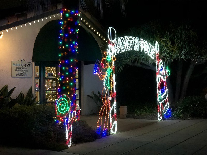 newport dunes christmas lights north pole sign