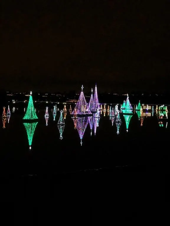 newport dunes christmas lights reflections on the water