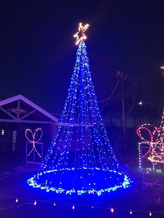 winterfest oc blue tree