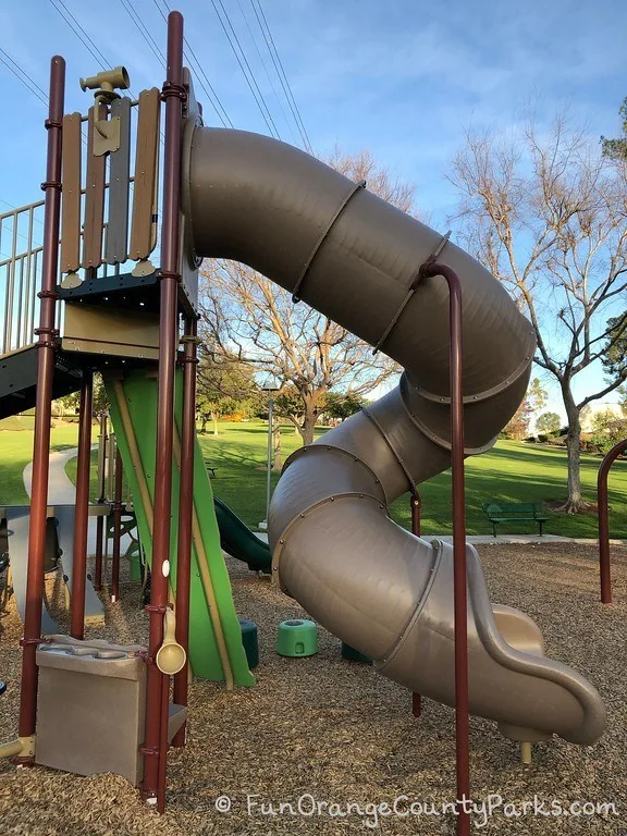 twisty tunnel slide