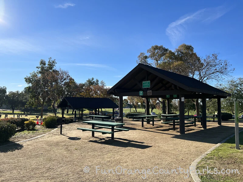 Tri store city shelter